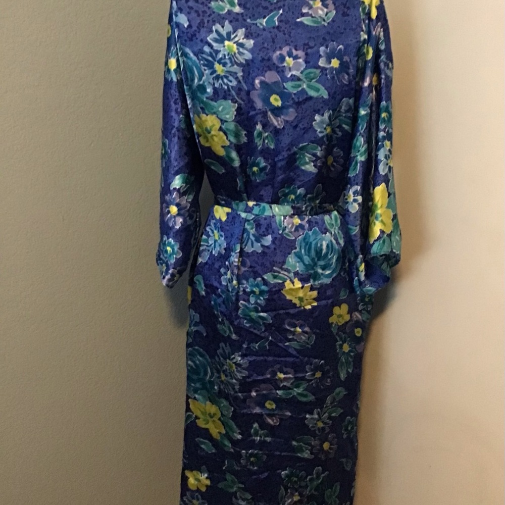 California Dynasty Beautiful Robe - Picture 6 of 8